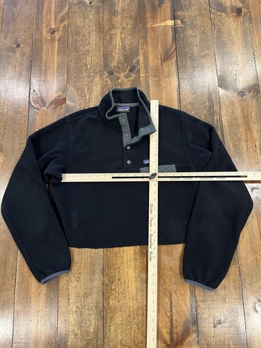 Patagonia Synchilla Fleece Cropped Black Women’s Size Large Snap Pullover - Picture 6 of 7