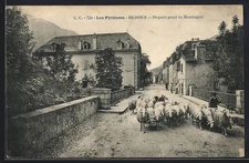 CPA Bedous, Départ pour la Montagne, Schafherde auf dem Weg in die Berge 