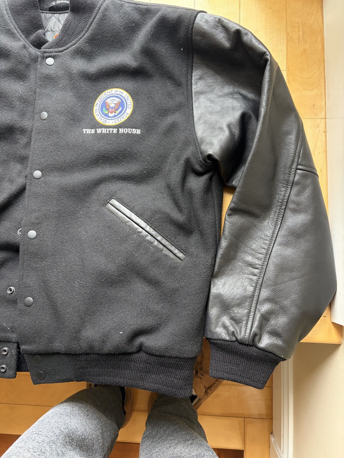 White House Insignia Jacket - Men's Size L image 9