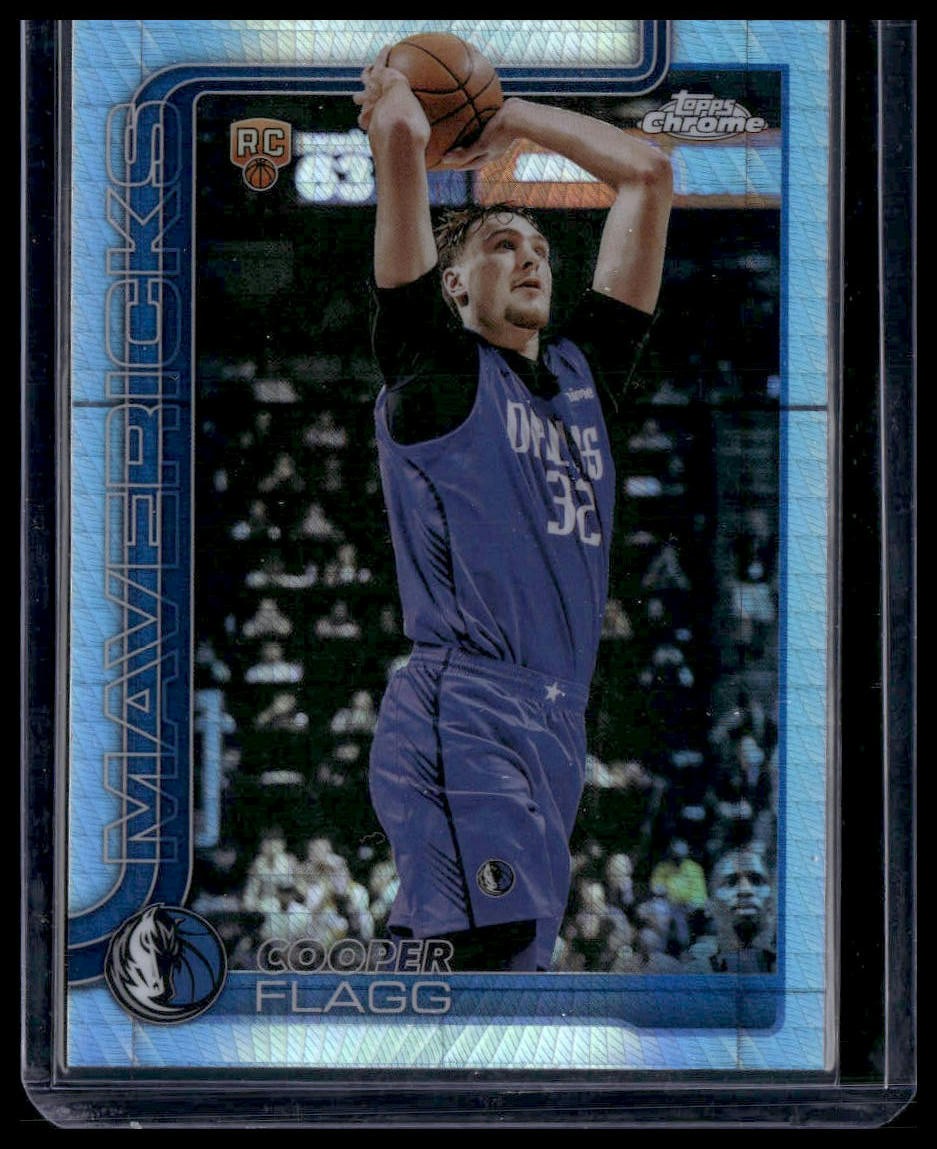 2025-26 Topps Chrome #251 Cooper Flagg Prism Refractors Rookie (i13983)