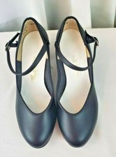 NWOT Theatrical's girls black Mary Jane dance shoes SZ 4 M