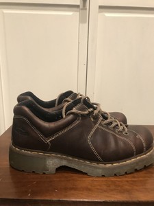 dr martens airwair 1461