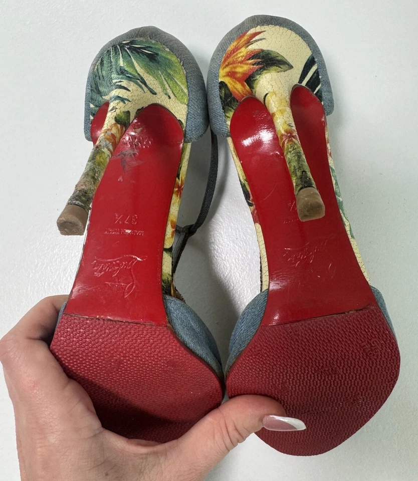 Christian Louboutin 37.5 Tacones Negro Denim Punta abierta Floral Tacón Stiletto Foto 3 de 4