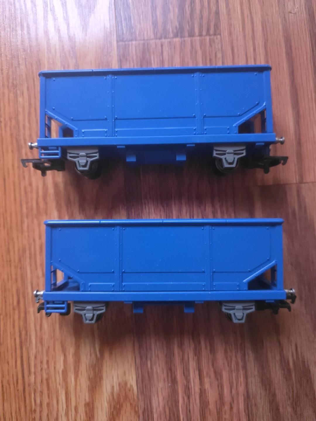 Ho Bachmann Chuggington Hopper Freight Cars