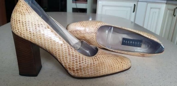 Fratelli Rosetti Heels Beige 38