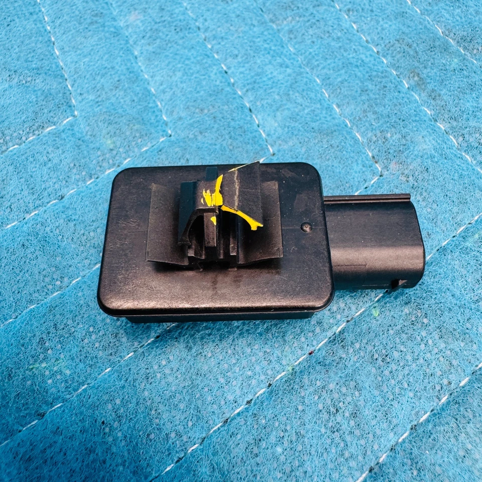 Sensor de temperatura del aire interior delantero BMW 650i 2012-2017 OEM 64119123861 Foto 4 de 4