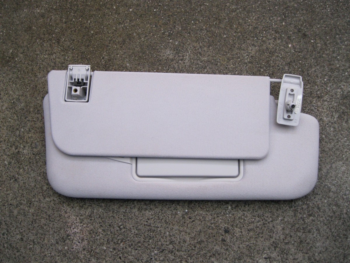 2003-2009 Mercedes-Benz W211 E320 E350 Passenger Side Sun Visor