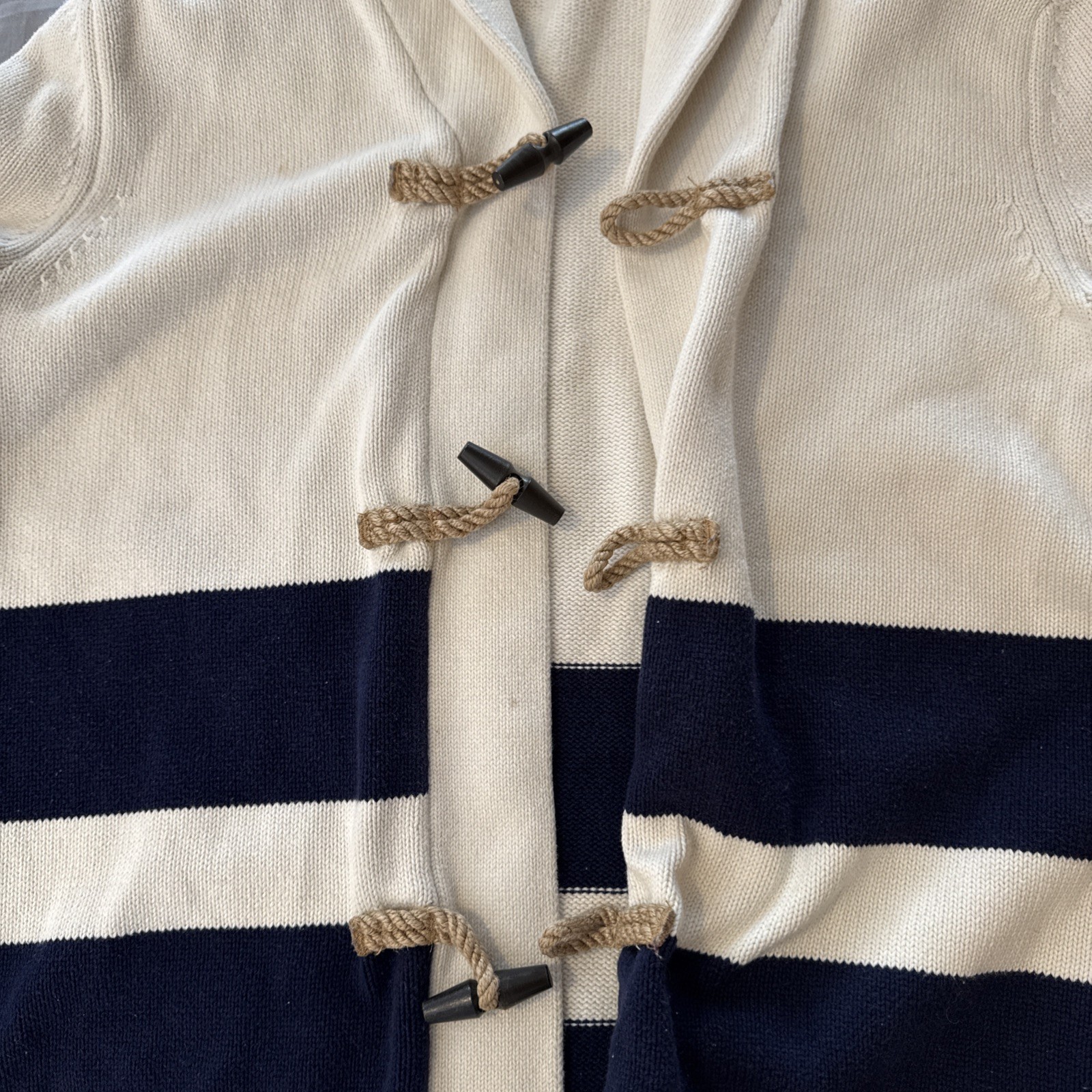 GAP CARDIGAN TOGGLE BUTTON SIZE MEDIUM ORGANIC WH… - image 3