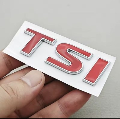 TSI Badge Emblem 3D Rot Silber Chrom Heck Buchstaben Selbstklebend Seite Hinten 