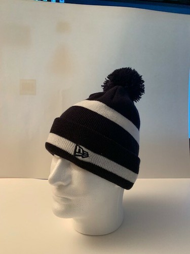 New Era Beanies, 2-farbig schwarz/weiß, Strickmützenbündchen, zweilagig, mit Bommeln - Bild 1 von 3