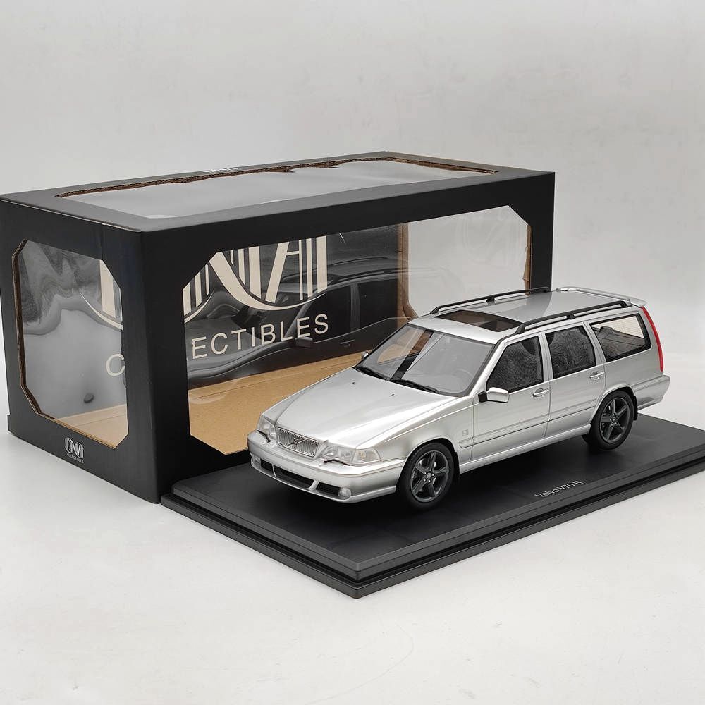 1/18 DNA VOLVO V70 R 未展示品 1/18 DNA VOLVO V70 R 未展示品 - メルカリ