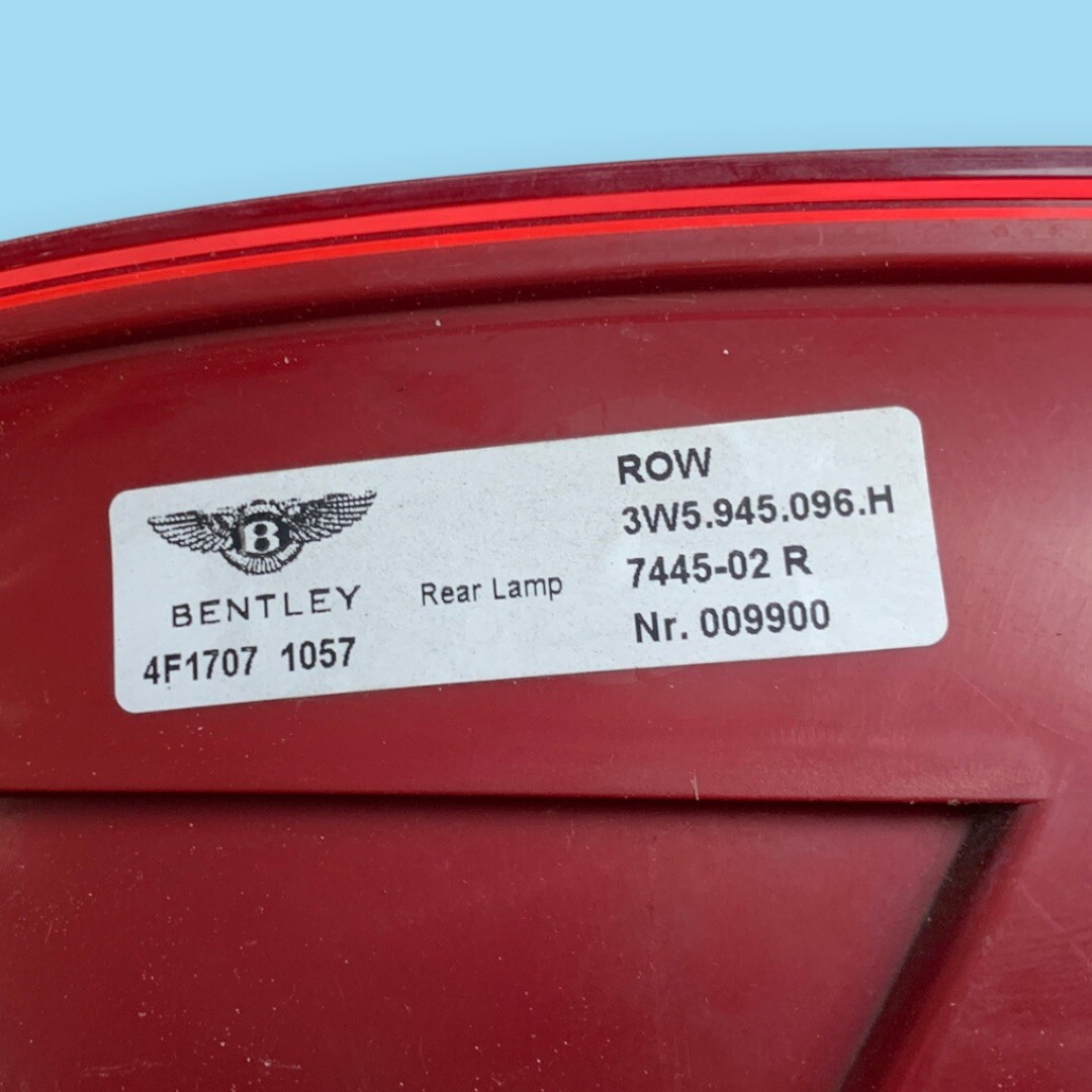Right Passenger Tail Light 3W5945096H OEM 06-12 Bentley Continental Flying Spur 