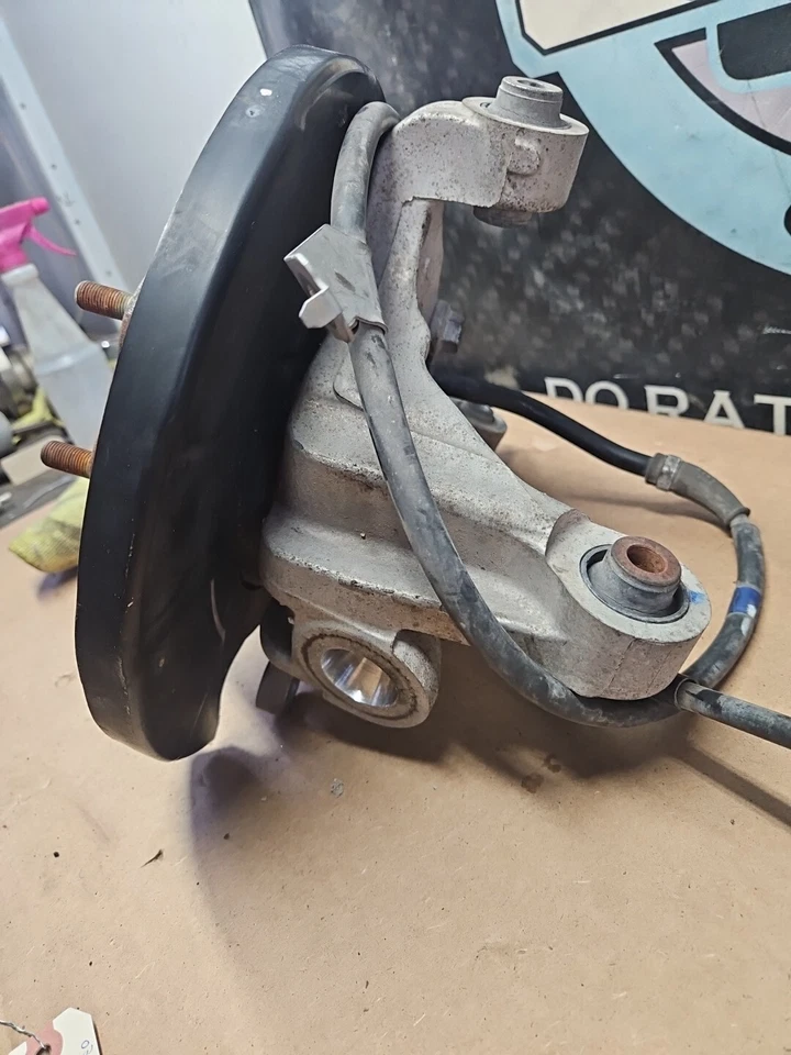 03-07 日产 350z 英菲尼迪 G35 右后轴外壳和轮毂 43018-AL500 — 第 4/4 张图片