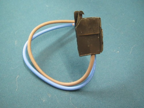 Massey gc1705 MF2360 snowblower electric chute rotation wire pigtail CONNECTOR - Picture 4 of 5