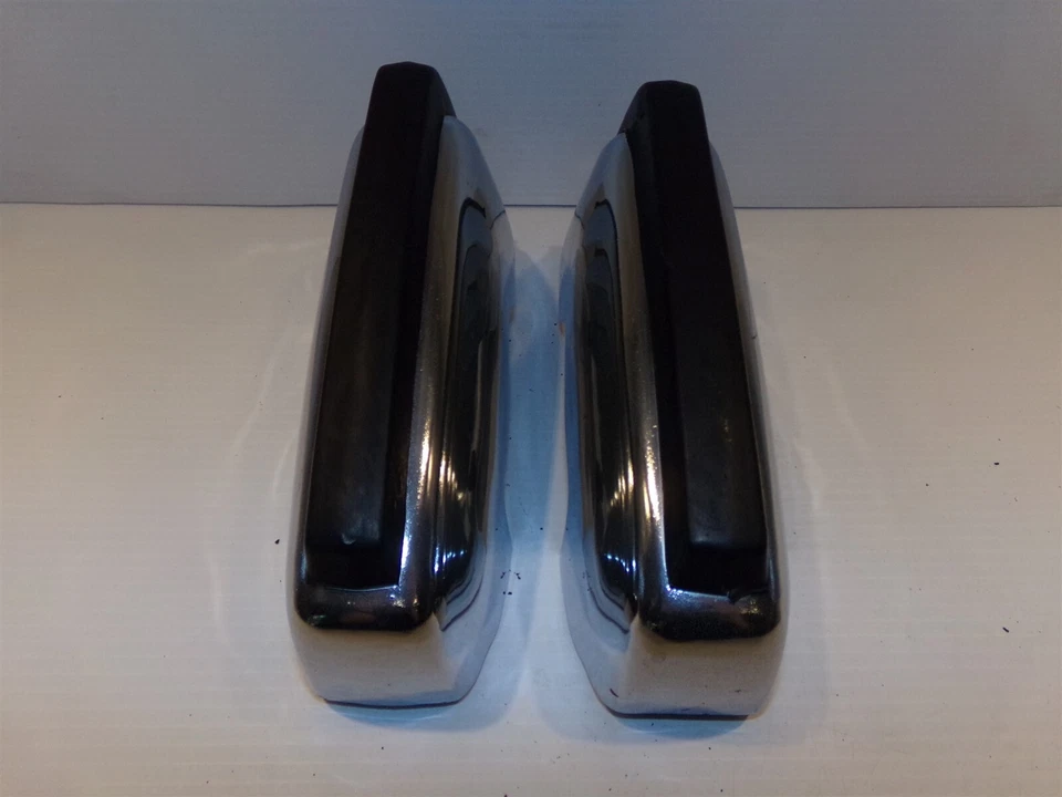 Protectores de parachoques delanteros Plymouth Duster 1975 OEM 1974 1976 Foto 3 de 4