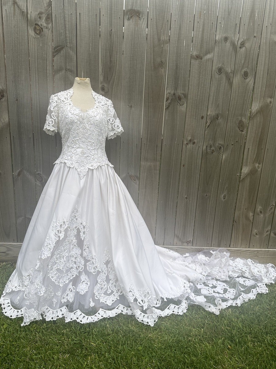 VINTAGE Lady Eleanor Wedding dress size small 8?see VINTAGE Lady Eleanor Wedding dress size small 8?see