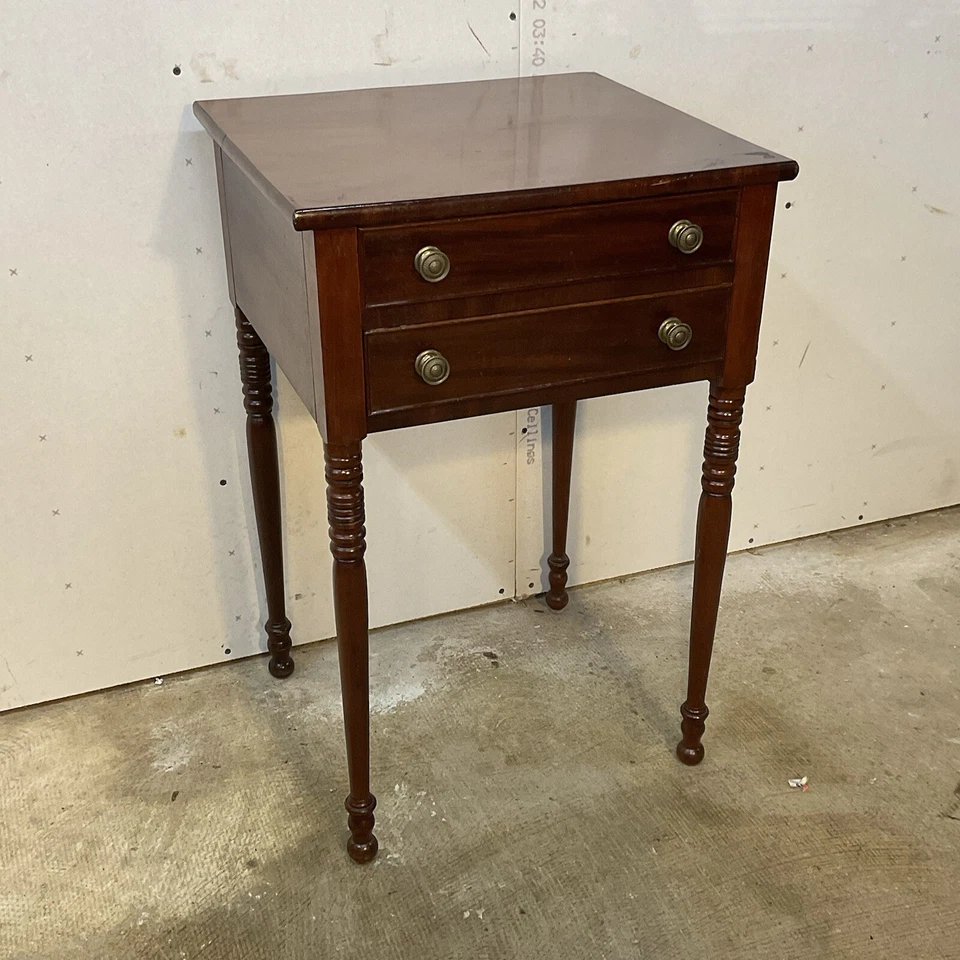 Antique Sheraton Work Table Stand End Sewing  Nightstand 1820 Mahogany  — 第 3/4 张图片