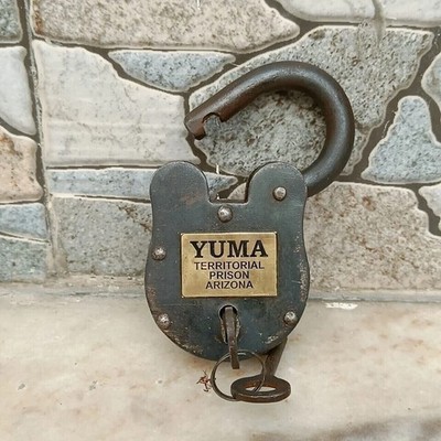 Yuma Territorial Prison Working Cast Iron PadLock 2 Keys Rusty Antique Door lock