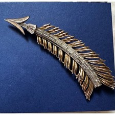 Crown Trifari Alfred Philippe Feather Arrow Brooch gold tone & rhinestones