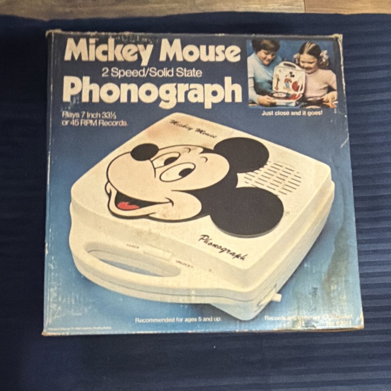 Shellcore Inc. Mickey Mouse Phonograph 2 Speed Portable Record Player 63014