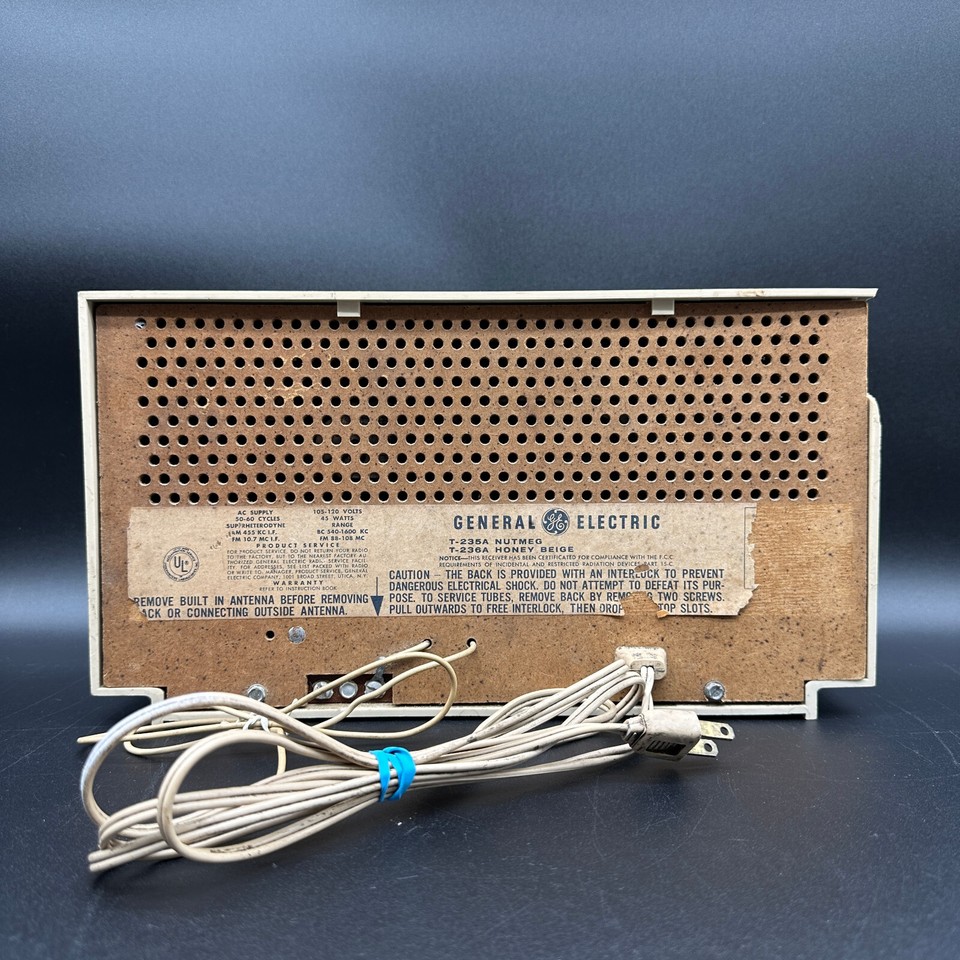 Vintage 1960s GE T-236A Table Top AM/FM Radio Honey Beige Tested ...