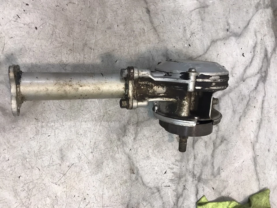 81 Yamaha LC50 LC 50 Champ Scooter Trasero Trasero Final Eje de Transmisión Diferencial  Foto 4 de 4