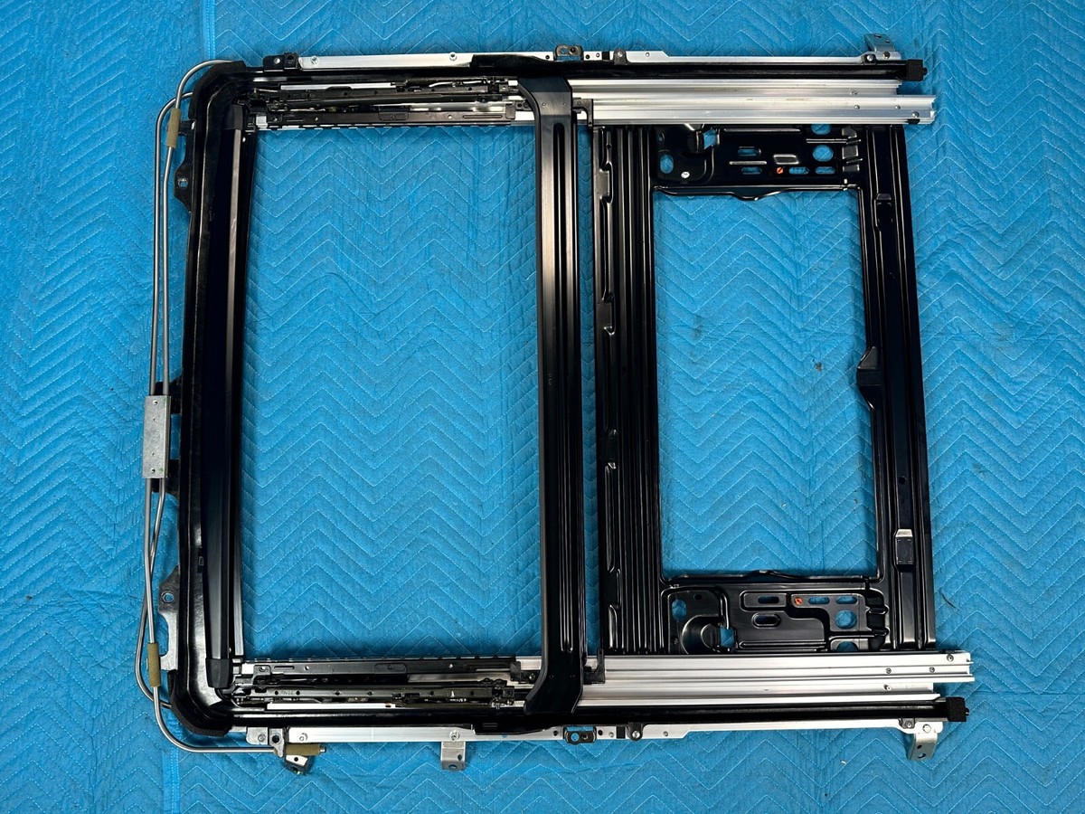 ☆*:.。. user_ef580353ページ.。.:*☆ Lexus LS430 Sunroof Frame Housing 63203-50051 2004 2005 2006 OEM