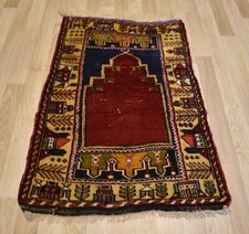 Antique Handmade Turkish Prayer Rug Rare" Village Pictorial Border" 3Ft x 5Ft