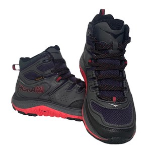 hoka one one tor tech mid