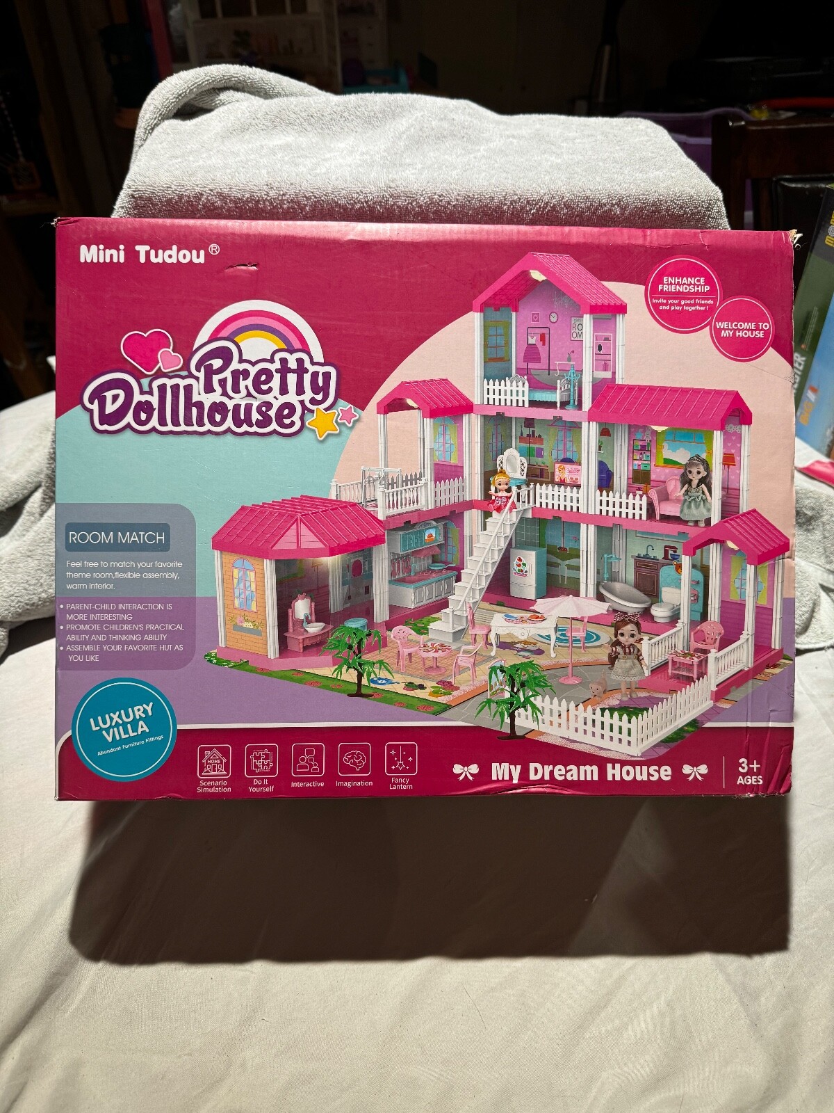 Mini Tudou Doll House Dreamhouse Dollhouse with Lights Play Mat