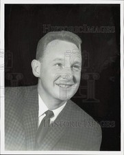 1960 Press Photo KTNT-TV sports director Bob Robertson - lra49158
