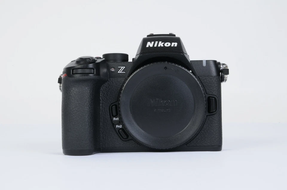 Nikon Z50 II (Custodia) Come Nuova! FOTO JESCHNER in vendita e vendita KASSEL - Immagine 2 di 4