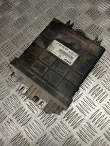 VW GOLF III Variant 1H5 Motorsteuergerät ECU 0281001308 1.90 Diesel 32014321