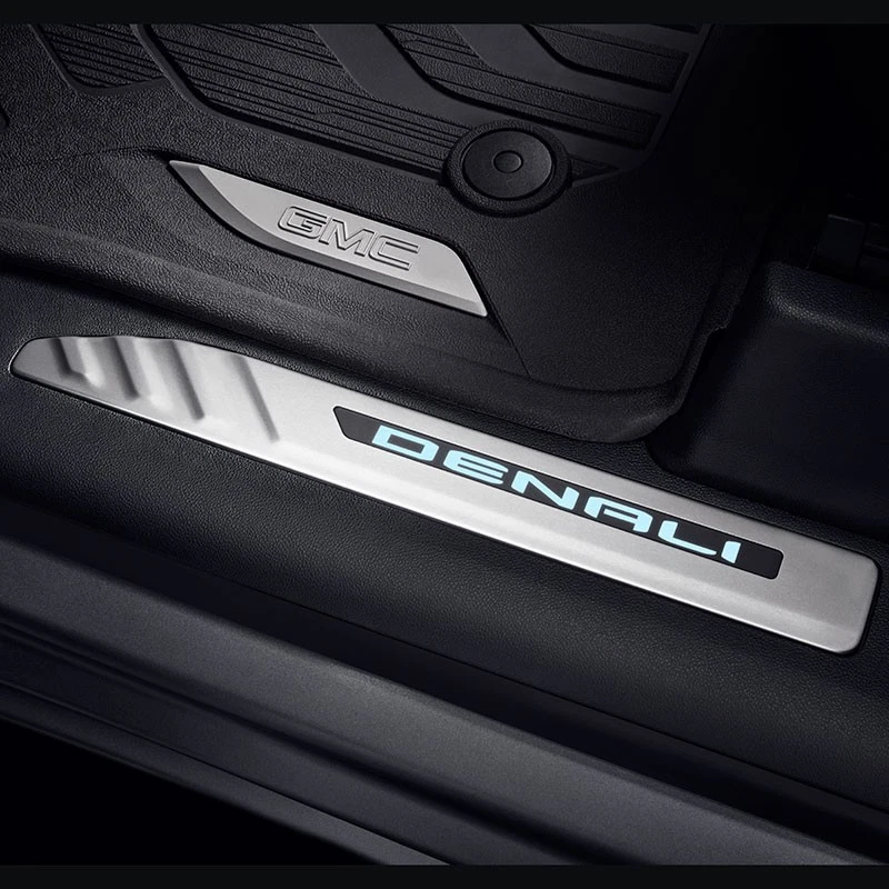 2020-2023 GMC Sierra Denali Illuminated Front Door Sill Plates 84359684 - Image 2 of 3