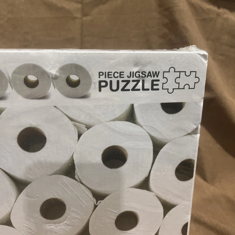 Rompecabezas de papel higiénico Funwares TP acaparamiento 1000 piezas 27"x 19" sellado nuevo  Foto 3 de 4