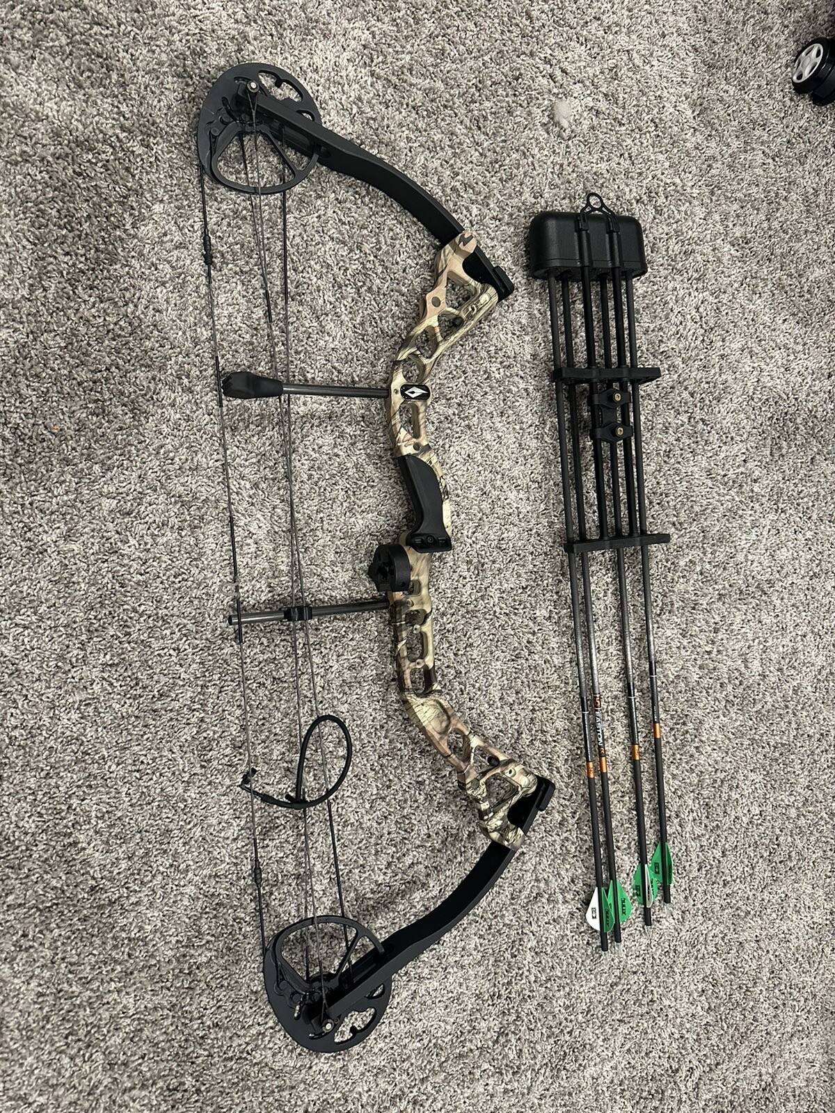 Diamond Archery Infinite Edge Compound Bow Camouflage Right Hand