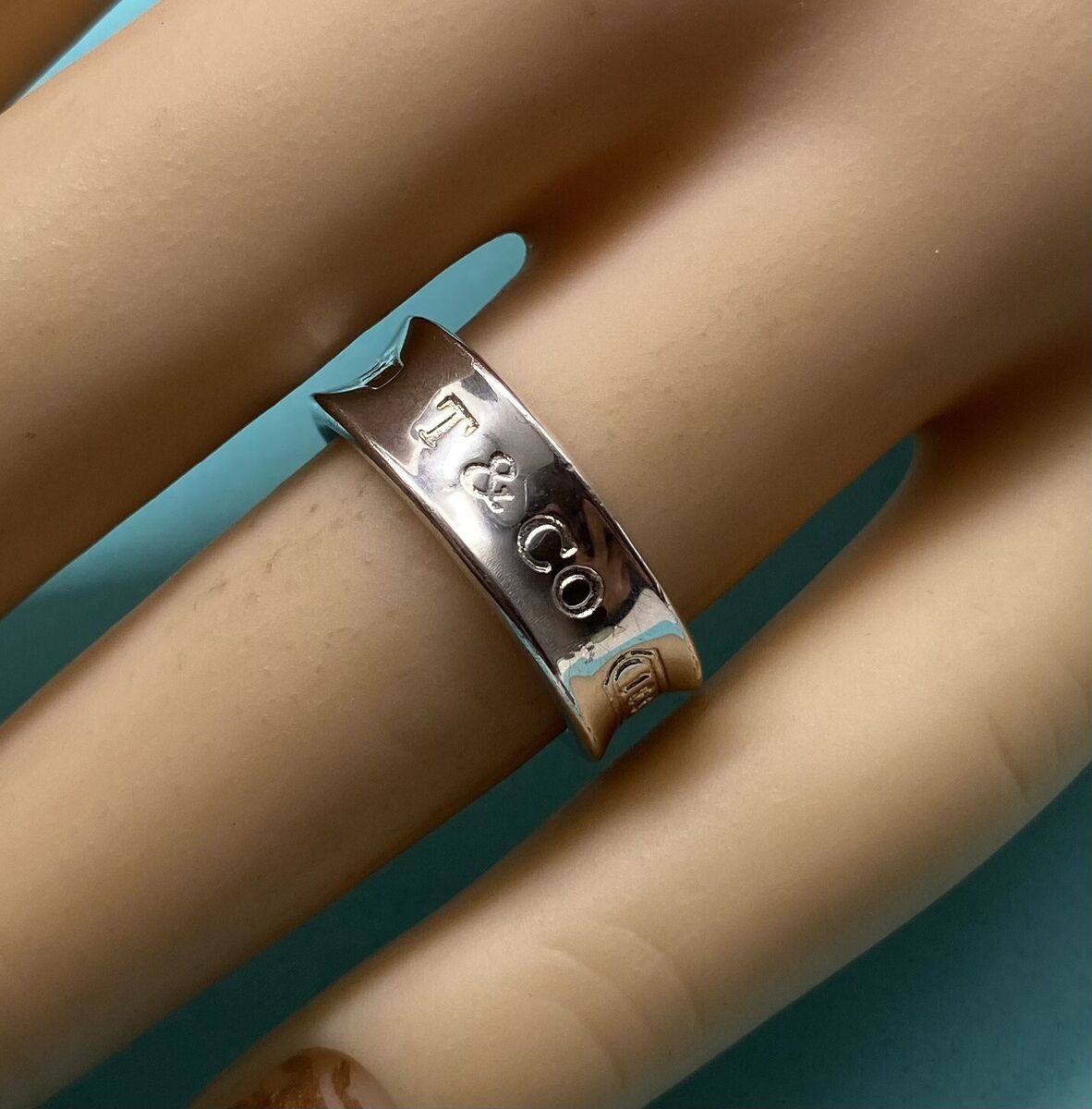 1997 Tiffany & Co. 925 Sterling Silver Concave Band 1837 T 1997 Tiffany & Co. 925 Sterling Silver Concave Band 1837 T