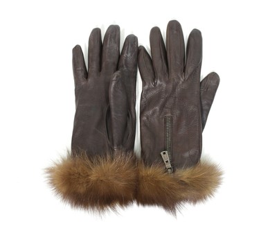 手袋 Saint Laurent GLOVE (8026483YQ52 1000) Women's Saint Laurent Gloves | Lyst