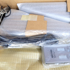 Sony VAIO VGP-PRAV1 Port Replicator Docking Station w/ VGP-SP5 Speakers  Remote