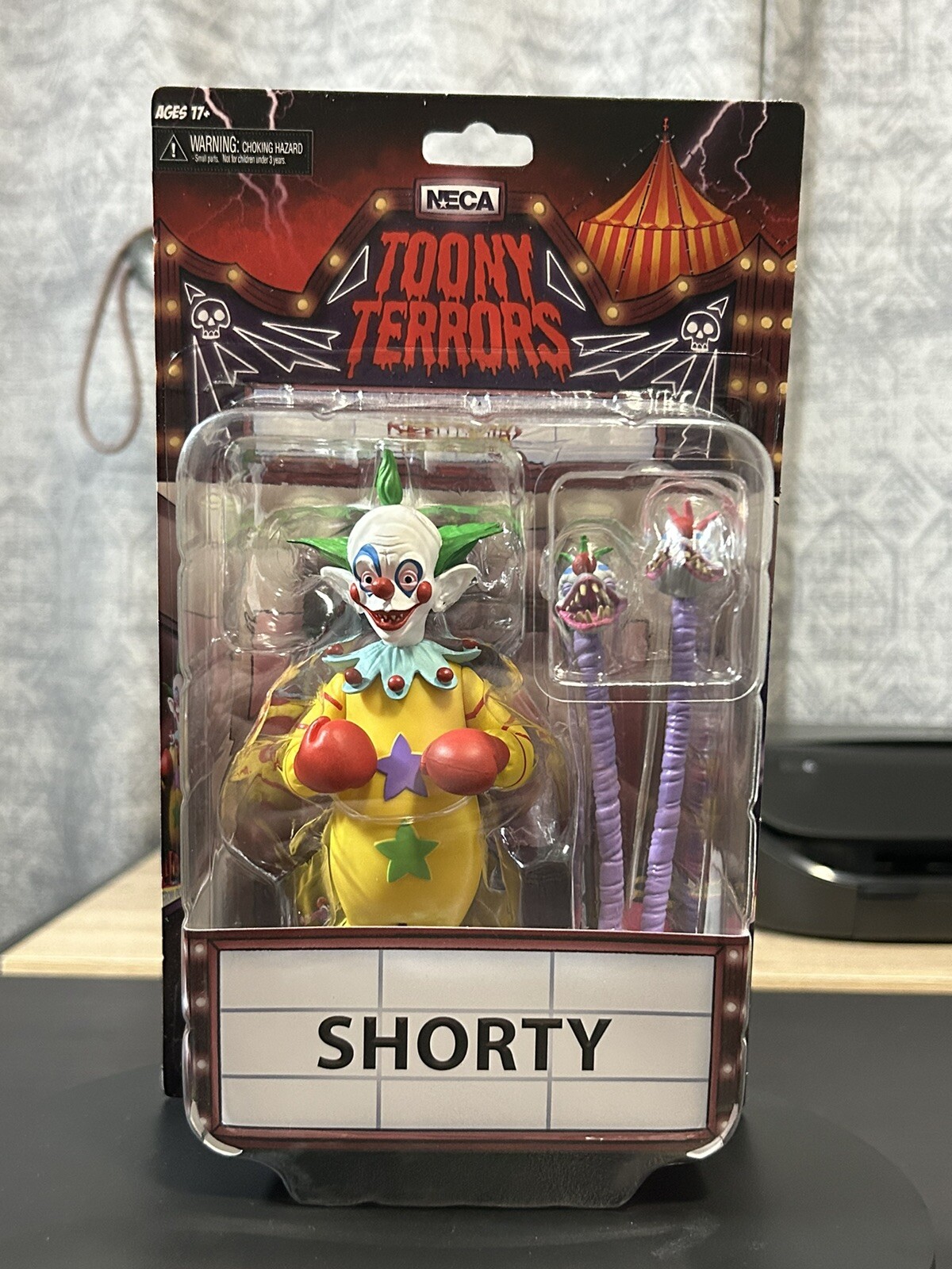 NECA Toony Terrors Shorty 6 in Action Figure - Killer Klowns From  