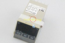 One Used OMRON E5CS-Q1KJX-528 Temperature Controller