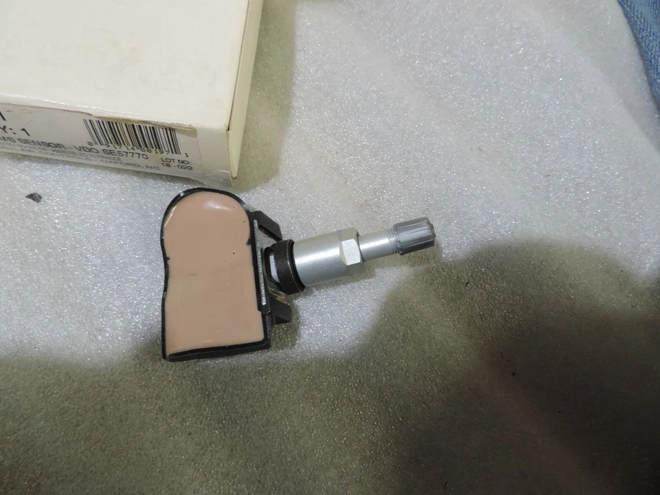 Sistema de monitoreo de presión de neumáticos sensor eneldo 1051 Foto 2 de 2