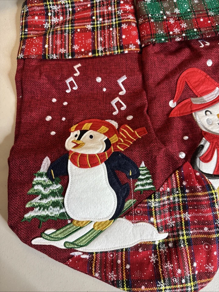 Medias de Navidad Papá Noel, muñeco de nieve, pingüino, árbol a cuadros espacioso lote de 4 Foto 2 de 4