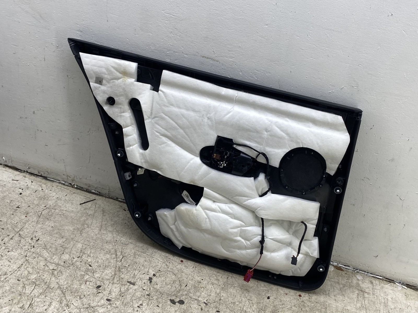 2013-2019 BENTLEY FLYING SPUR REAR RIGHT INNER DOOR TRIM PANEL W/WHITE STITCHING