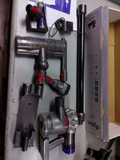 Dyson V8 Origin Absolute Cordless Vacuum   Used, Missing Accessories