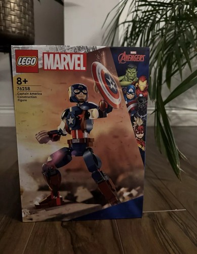 LEGO Super Heroes: Captain America Construction Figure (76258) - Picture 1 of 2