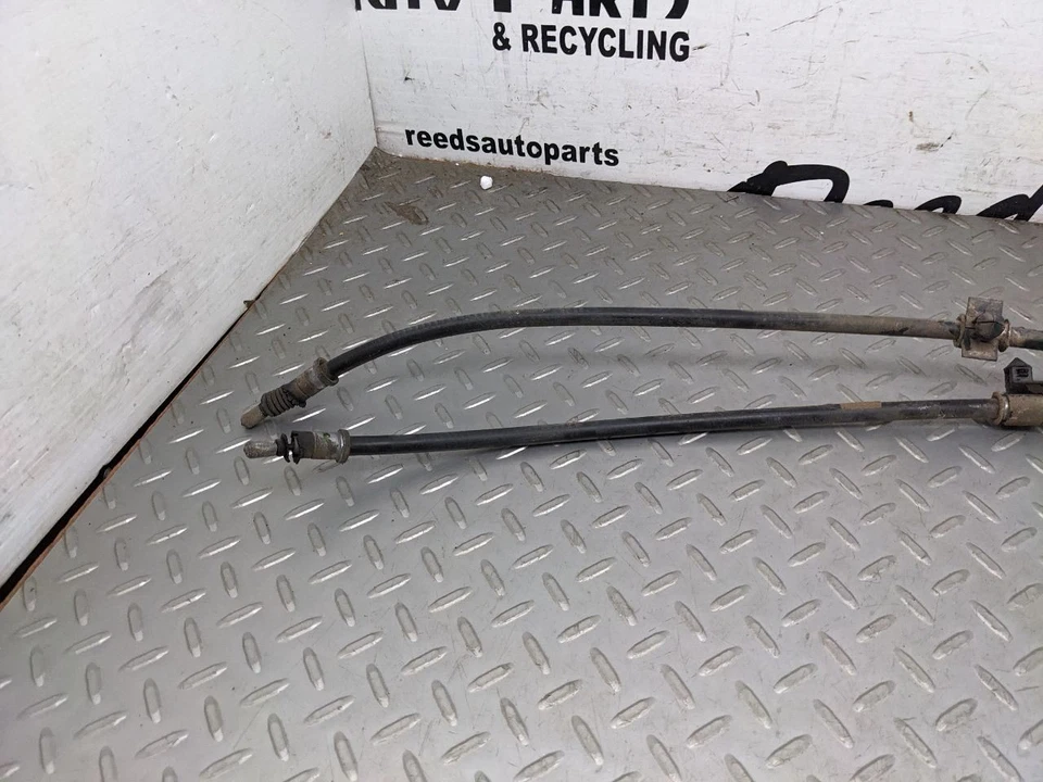 Juego de cables de freno de estacionamiento Pontiac Solstice 2006-2009 OEM 1180186 Foto 2 de 4