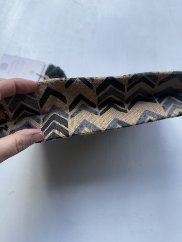 Neiman Marcus FASHIONED FOR CHANGE Make Up Bag Pouch UNISEX Jute Blue Gray NWT - Picture 5 of 14