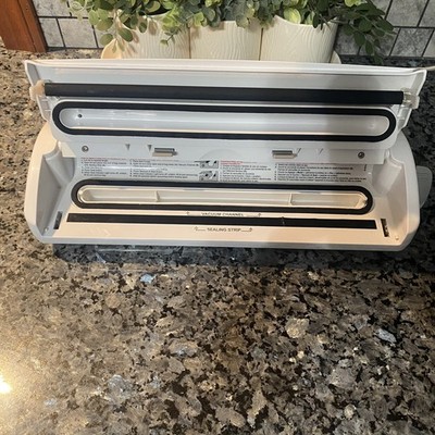 FoodSaver V2240 Vacuum Sealer Food Saver System | eBay