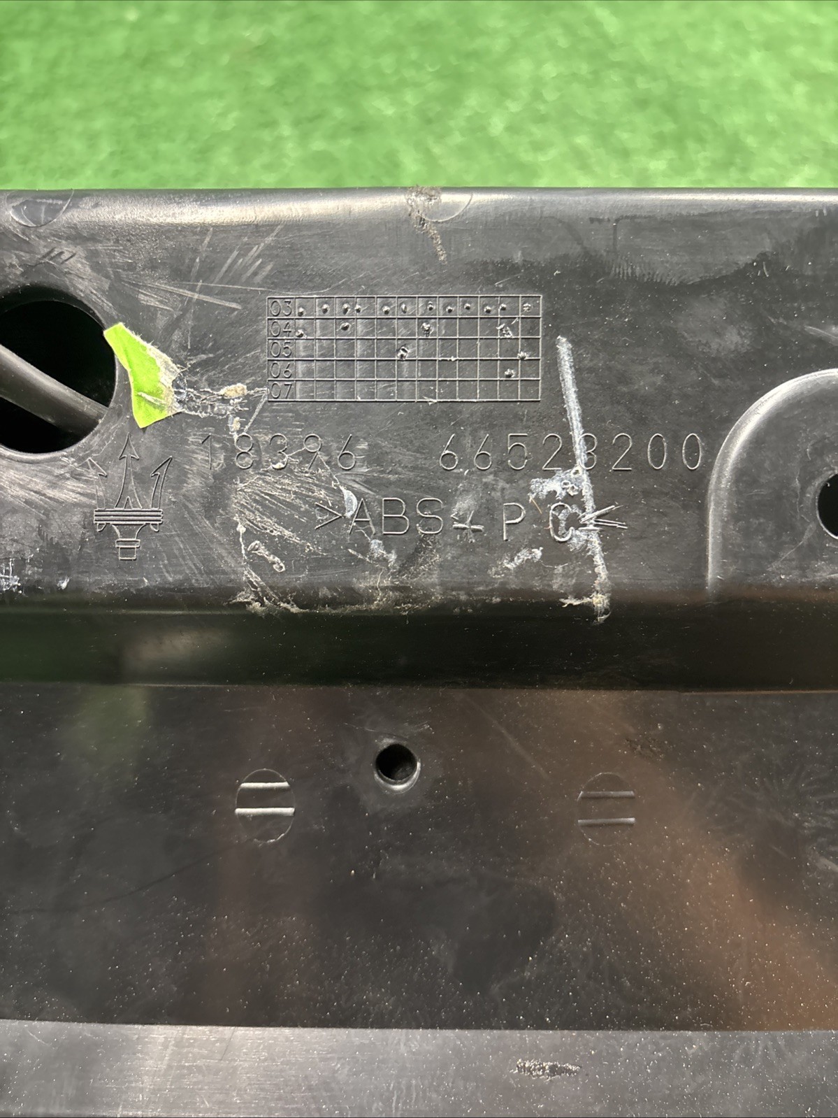 03-13 Maserati Quattroporte S Dash Board Dashboard Glove Box Compartment OEM